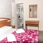 Parri Silton 4*